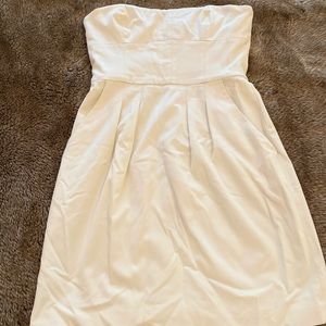 BCBG Ivory Cocktail Dress; Size 8